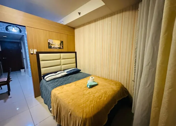 Simple Pasay Getaway - Entire For Rent